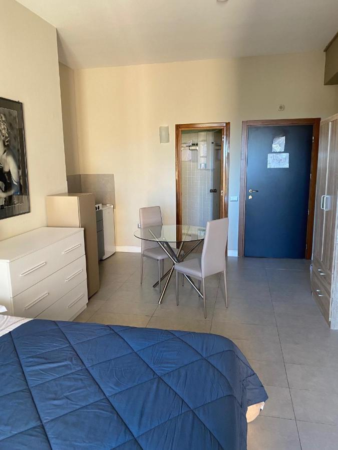 Residence Parco Tirreno Rome Buitenkant foto